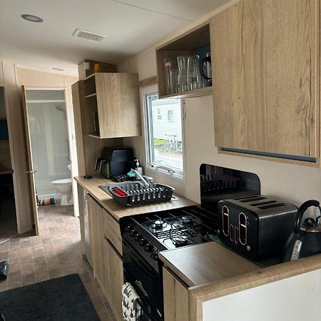 2 Bedroom Caravan With All The Comforts Of Home Cowes  Eksteriør bilde